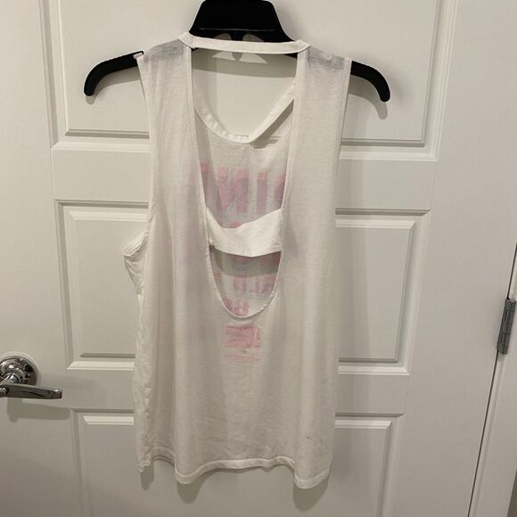 Lucky Brand Pink Floyd Sleeveless Distressed Strap Back Tank. Lucky White. Small - Picture 10 of 13